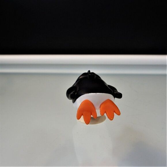 McDonalds Viacom Penguins of Madagascar Toy 2010 - Picture 4 of 6